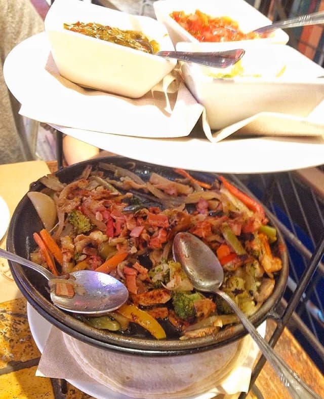 Photo of the dish “vegan fajitas”