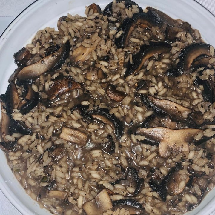 photo of Modena Italian Eatery Mushroom vegan Risotto shared by @stasi2111 on  16 Jul 2021 - review