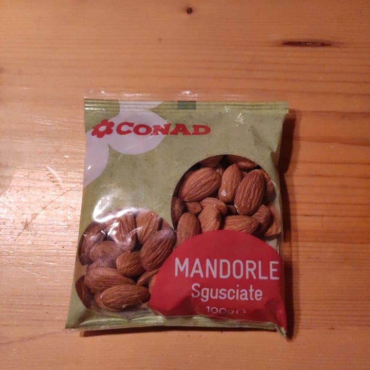 photo of Conad Mandorle sgusciate shared by @valesibi on  11 Dec 2021 - review