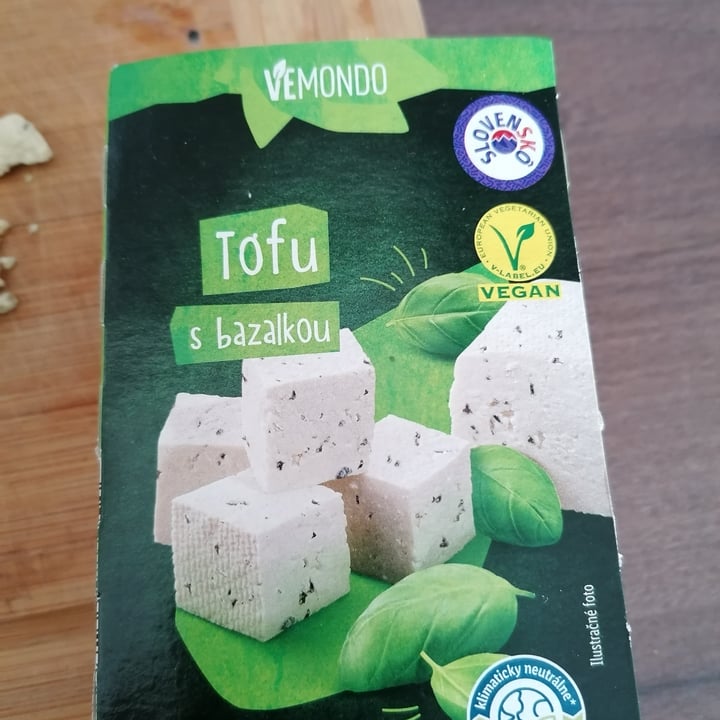 photo of Vemondo Basil tofu shared by @kanguru on  30 Nov 2022 - review