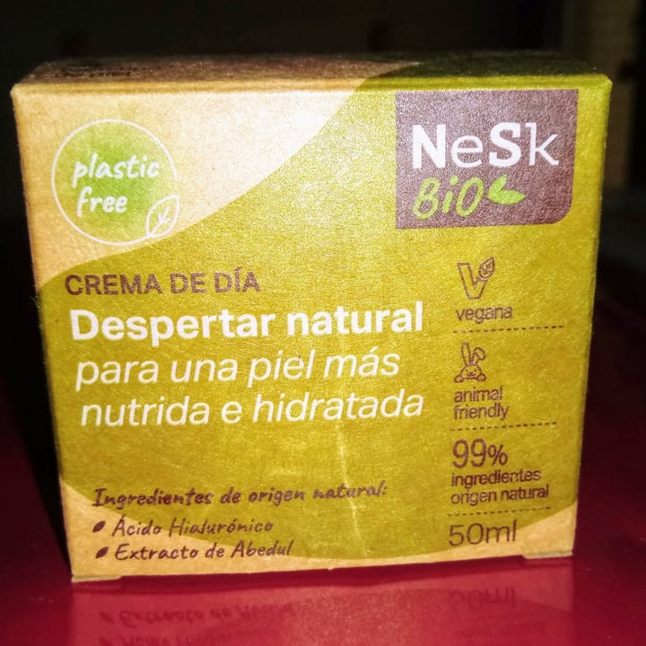 review photo of nesk bio Crema De Día Facial shared by @lilliom22 on 16 Dec 2022 - review
