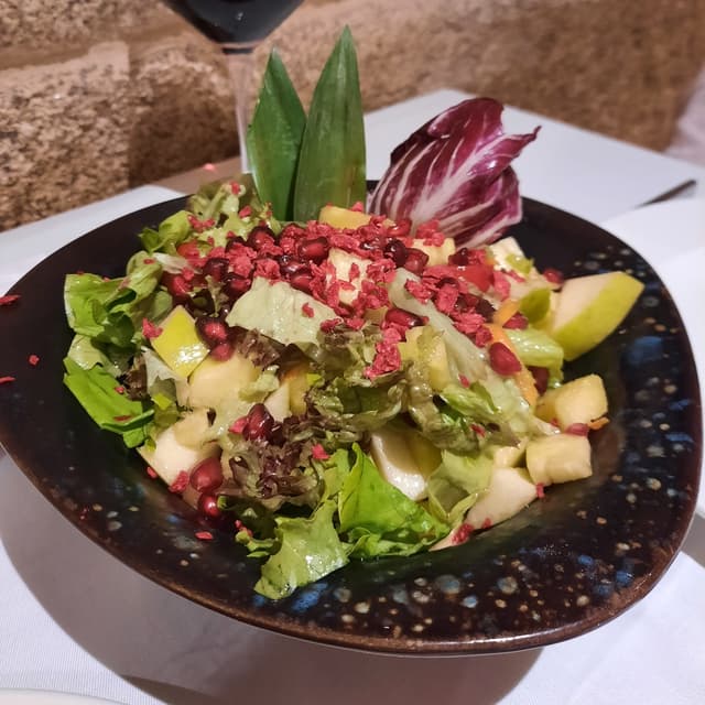 Foto del piatto “Ensalada de piña”