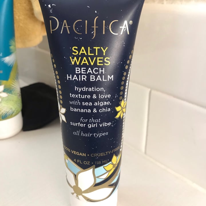 photo of Pacifica Salty Waves Beach Hair Balm shared by @kat2bkitten on  09 Oct 2020 - review