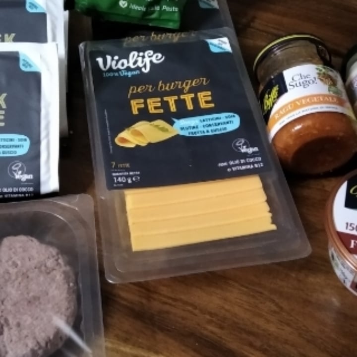 review photo of Violife Cheddar Geschmack Scheiben shared by @yylenia on 04 Apr 2022 - review