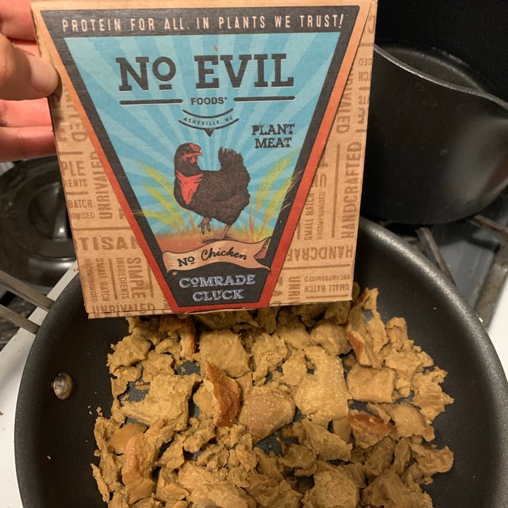 photo of No Evil Foods No Chicken Comrade Cluck shared by @lasheslashes on  05 Sep 2021 - review