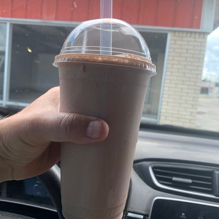 review photo of Joyfully Baked Vegan Chocolate Shake shared by @circeamerman on 22 Jul 2021 - review