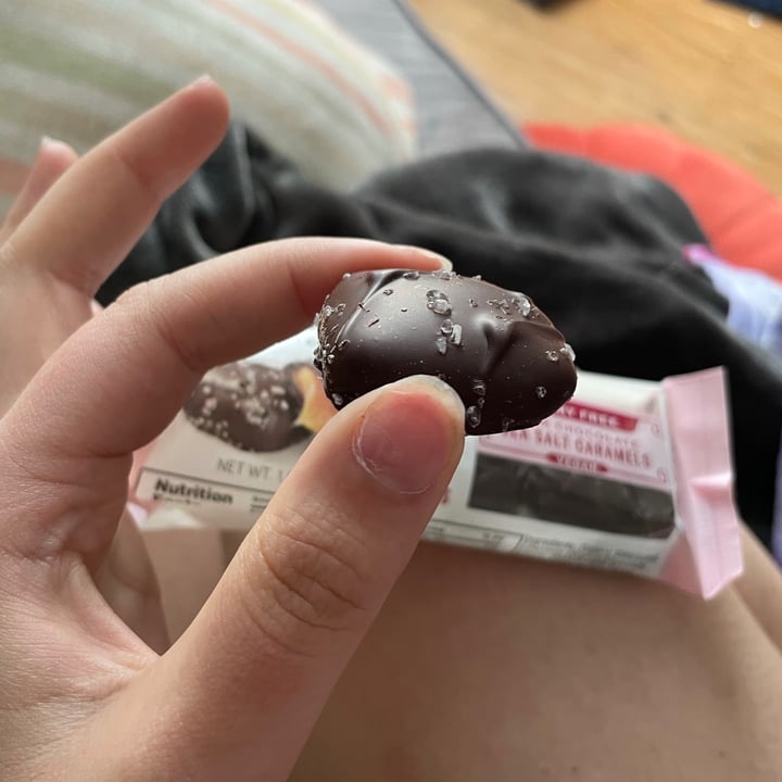 photo of Sanders Dairy Free/Vegan Dark Chocolate Sea Salt Caramels shared by @beepeachiee on  01 May 2021 - review