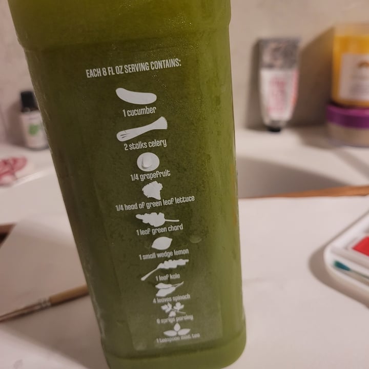 photo of Trader Joe's Organic cold pressed juice beverage Green shared by @pinkobsessedvegan on  15 Dec 2022 - review