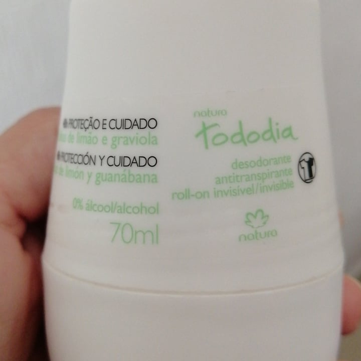 review photo of Natura Desodorante antitranspirante roll on flor de lis shared by @ochoa88 on 01 Jul 2021 - review