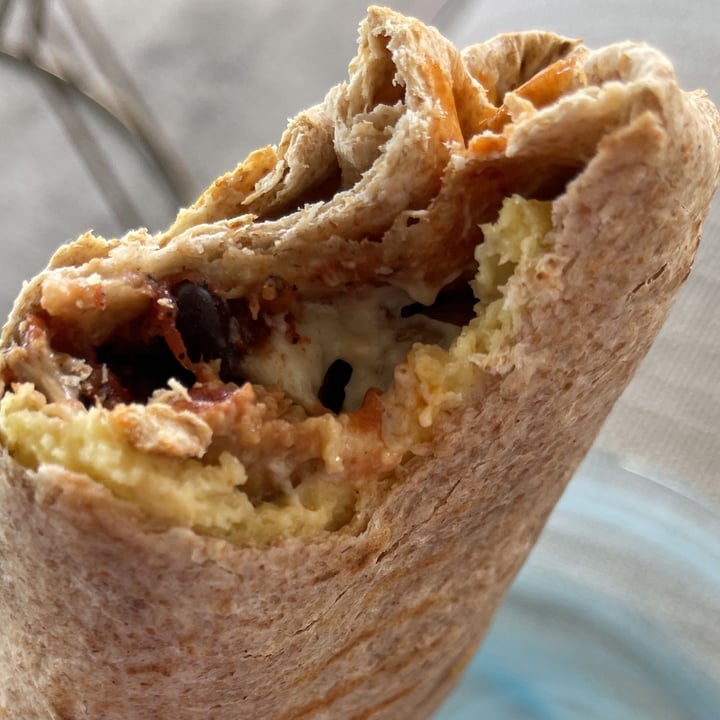 photo of Larry's Market Vegan Breakfast Wrap shared by @ravenmychelle on  22 Apr 2022 - review