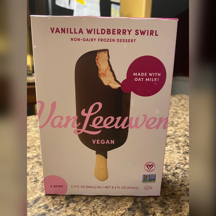 photo of Van Leeuwen Ice Cream Vanilla Wildberry Swirl (Bars) shared by @merelymarlo on  31 May 2022 - review