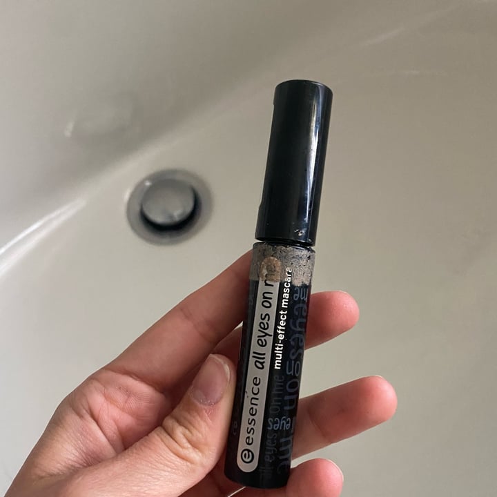 photo of Essence  Mascara all eyes on me shared by @daani on  19 May 2022 - review