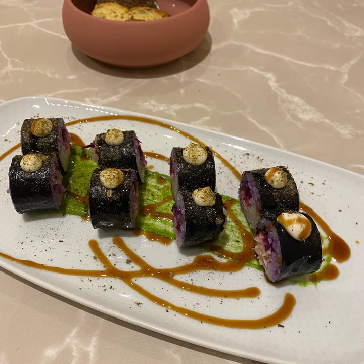 photo of Linfa Milano - Eat Different Jackfruit Crab Sushi shared by @erika21 on  12 Mar 2022 - review