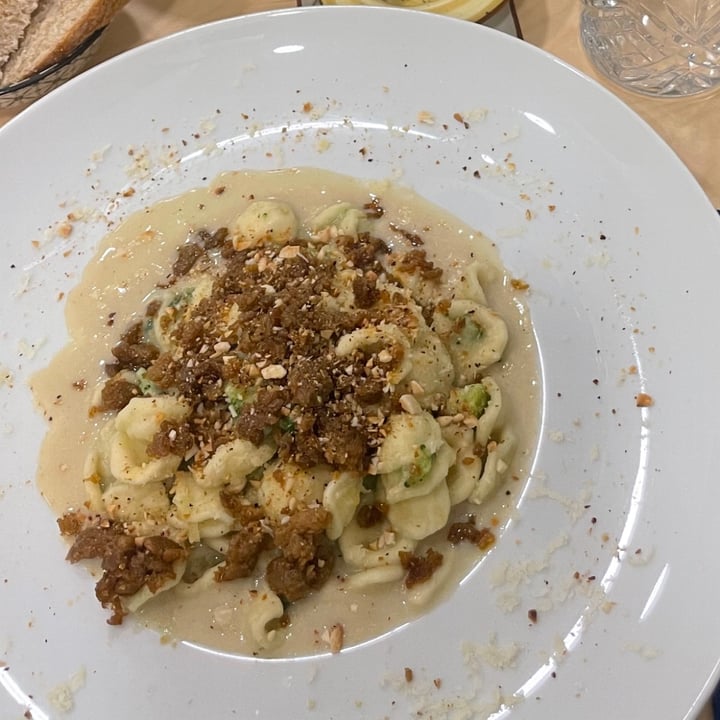 photo of Cavò Bistrot Orecchiette Con Broccoli, Beyond Sausage E Crena Di Formaggio Affumicato Vegan shared by @martinacento on  03 Jun 2022 - review