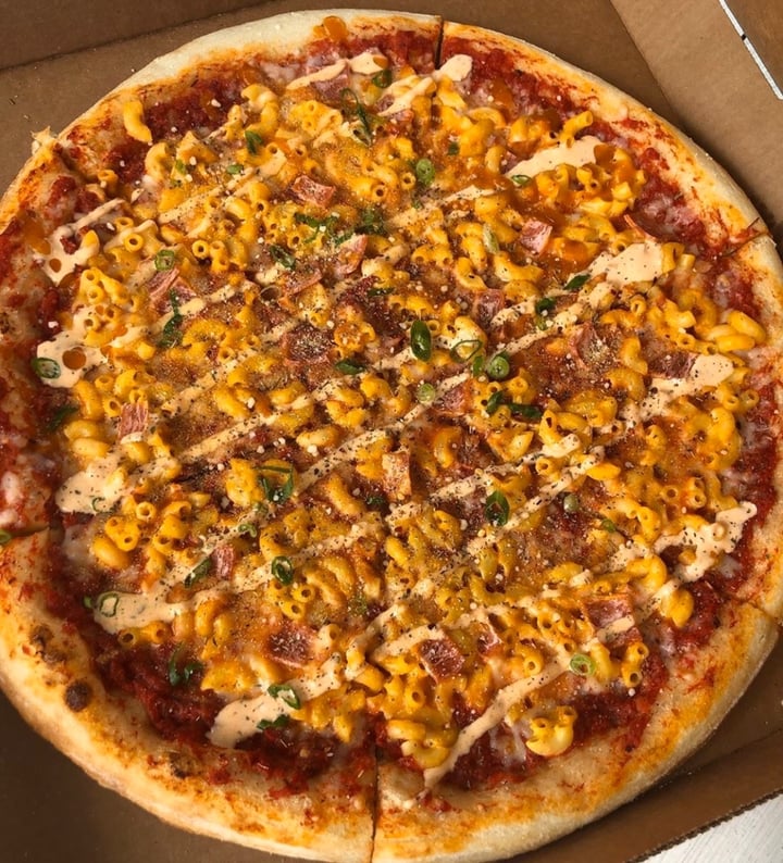 photo of Possum Pizza Mac N Cheese Pizza shared by @bawnee on  03 Jan 2020 - review