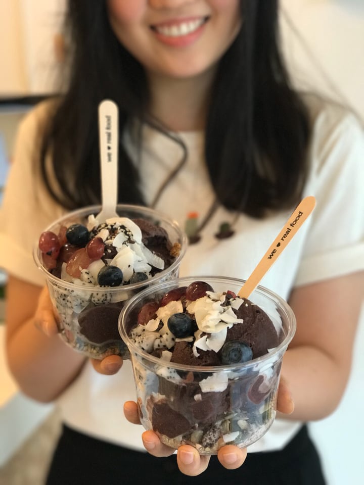 photo of Seed and Soil Açai bowl shared by @gracetjq on  13 Nov 2018 - review