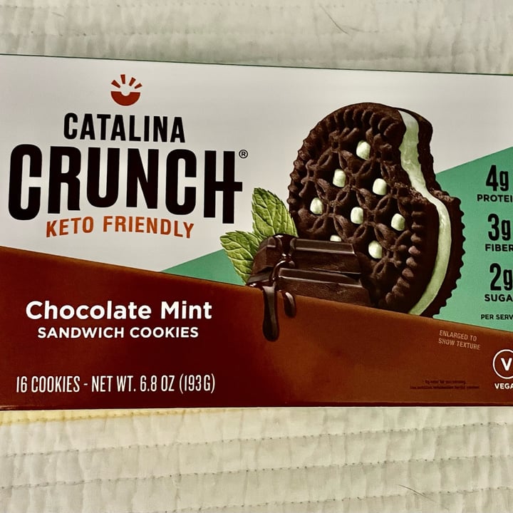 photo of Catalina Crunch Catalina Crunch Chocolate Mint Sandwich Cookies shared by @omifan on  26 May 2022 - review