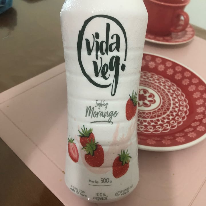 photo of Vida Veg Iogurte De Morango shared by @monalisatc on  29 Sep 2022 - review