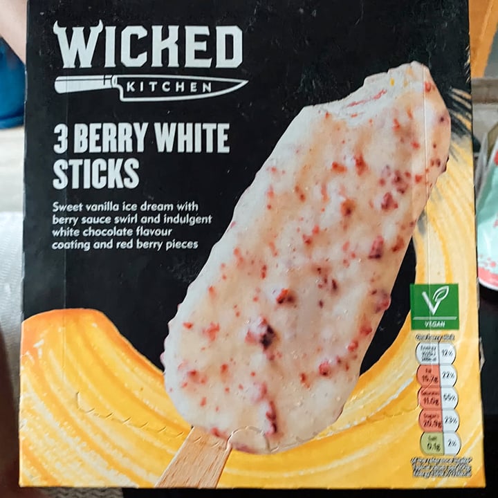 review photo of Wicked Berry White Sticks shared by @triinu on 24 Jul 2022 - review