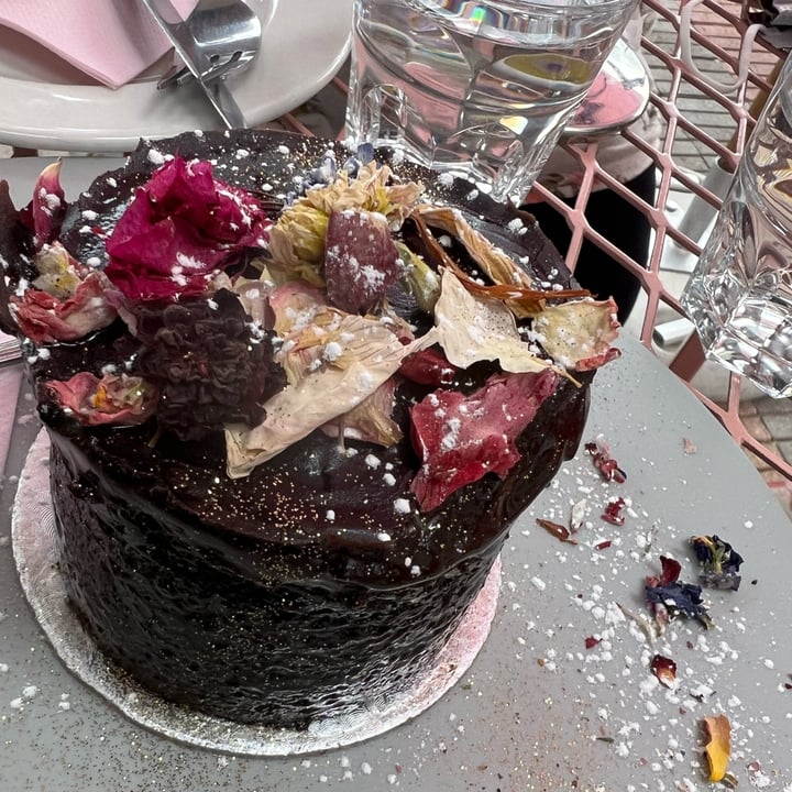 photo of Goddess Cafe Vegan Chocolate Mini Cake shared by @ftc on  01 May 2022 - review