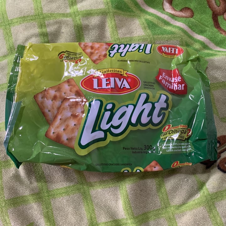 photo of Leiva Galletitas de agua Light LEIVA shared by @lauravegana1991 on  16 Jul 2021 - review