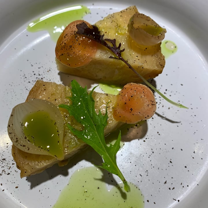 photo of Restaurante Xavier Pellicer Col asada con encurtidos y aceite de wasabi shared by @martadescamps on  12 Mar 2022 - review