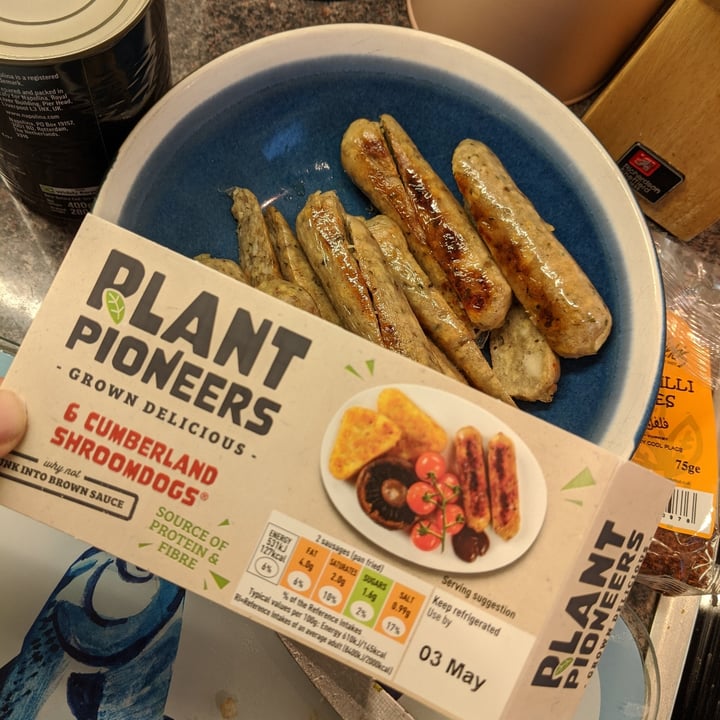 photo of Plant Pioneers Cumberland Shroomdogs shared by @emmaww on  28 Apr 2020 - review