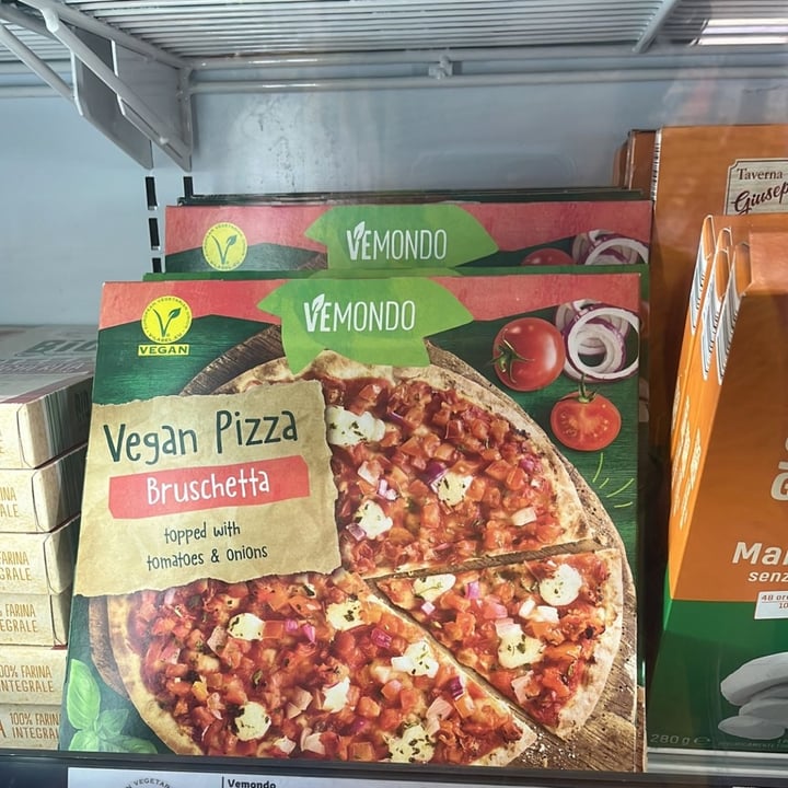 review photo of Vemondo Pizza Bruschetta Con Pomodoro E Cipolla shared by @lucifer98 on 21 May 2022 - review