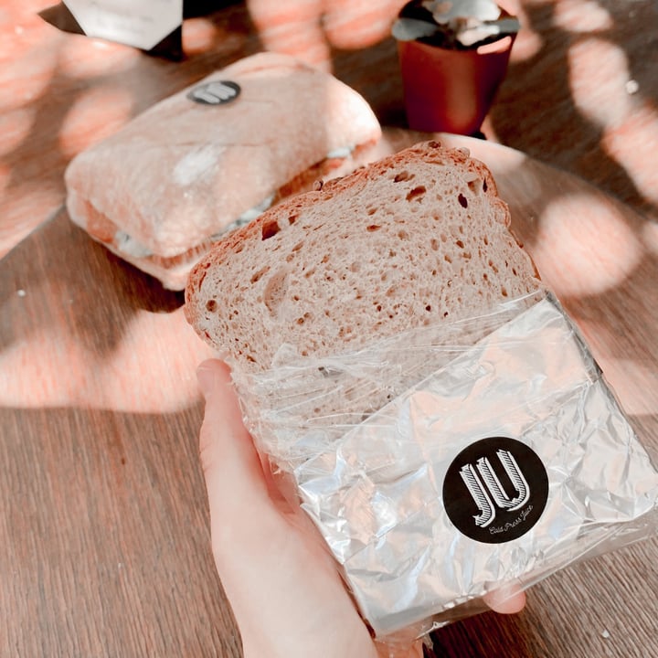 photo of JU Vegano Sandwich Palta shared by @maryheino on  18 Jan 2021 - review