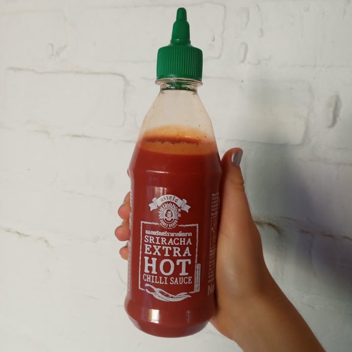 photo of Sriracha Extra hot chilli sauce shared by @jessicaturck on  18 May 2021 - review