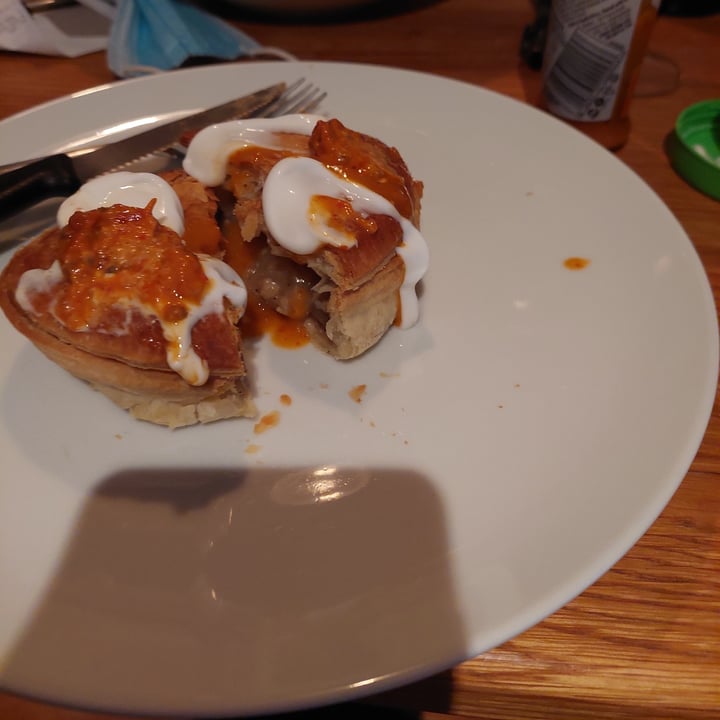 review photo of Fry's Family Food 2 Country Mushroom Pies shared by @mariavinhando on 04 Jun 2022 - review
