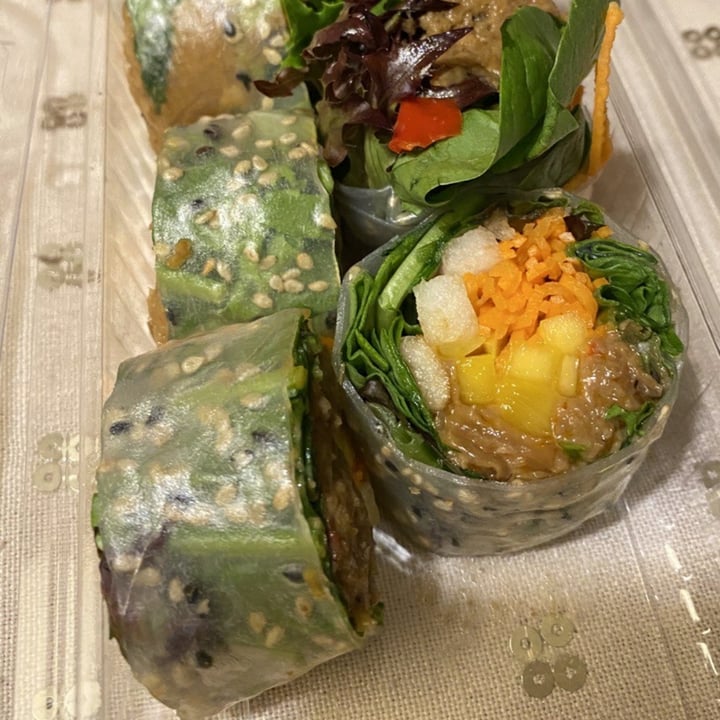 review photo of Sushi Momo Végétalien Sushi shared by @jonnymarciano on 22 Nov 2020 - review