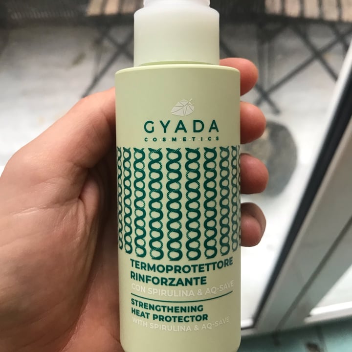 photo of Gyada Cosmetics Termoprotettore Rinforzante shared by @movimentidamore on  20 Mar 2022 - review