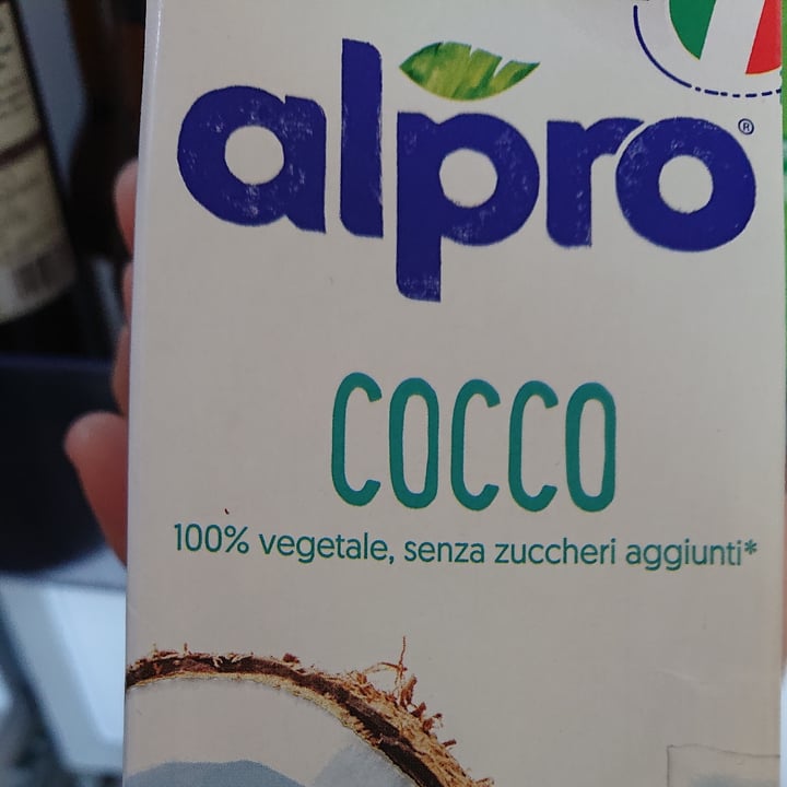 photo of Alpro Bevanda Al Cocco Senza Zuccheri shared by @flafo on  12 May 2022 - review