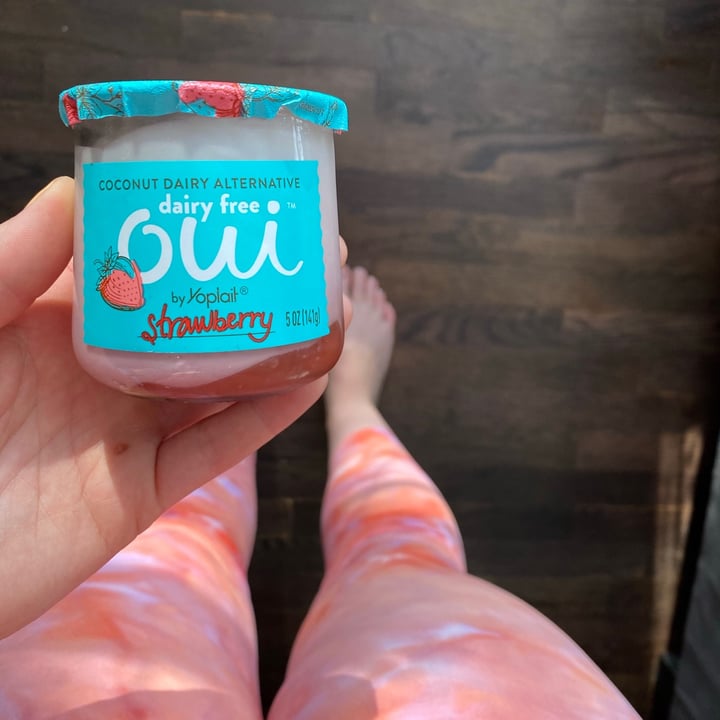 photo of Yoplait Dairy Free Oui Strawberry shared by @fitbitchsoypreme on  08 May 2020 - review