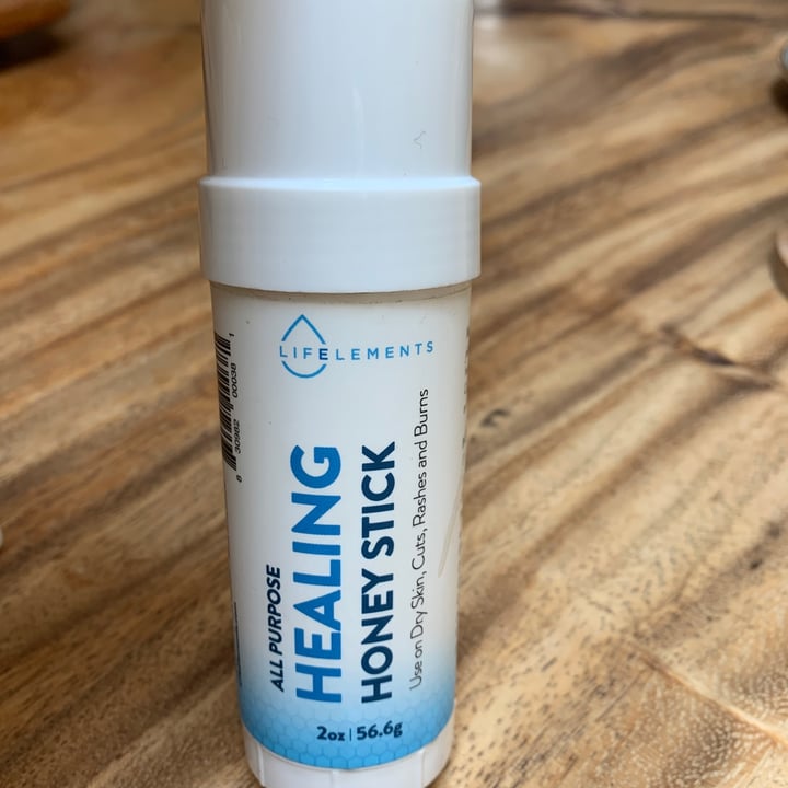 review photo of Life Elements Healing Honey Stick shared by @elizandloaf on 29 May 2022 - review