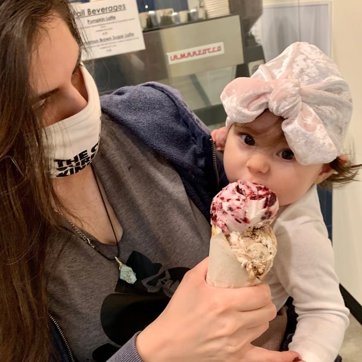 review photo of Babes Ice Cream & Donuts Apple Fritters shared by @pascalraquel on 17 Dec 2020 - review