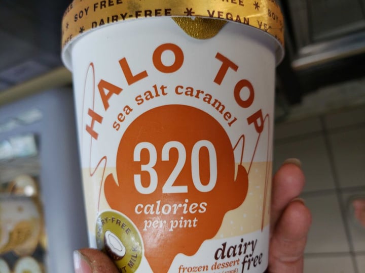 photo of Halo Top Creamery Sea Salt Caramel shared by @ambularfortheanimals on  06 Sep 2018 - review