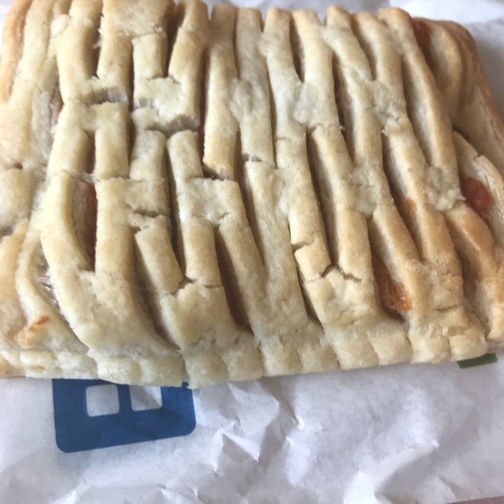 photo of Greggs Vegan Sausage Bean And Cheese Melt shared by @vinrojo on  19 Oct 2021 - review