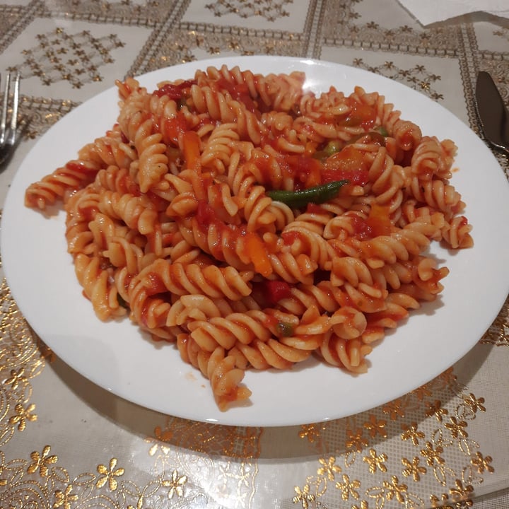 photo of Tesco Vegan Spaghetti Dinner shared by @gamechangenewvegan on  15 Feb 2021 - review