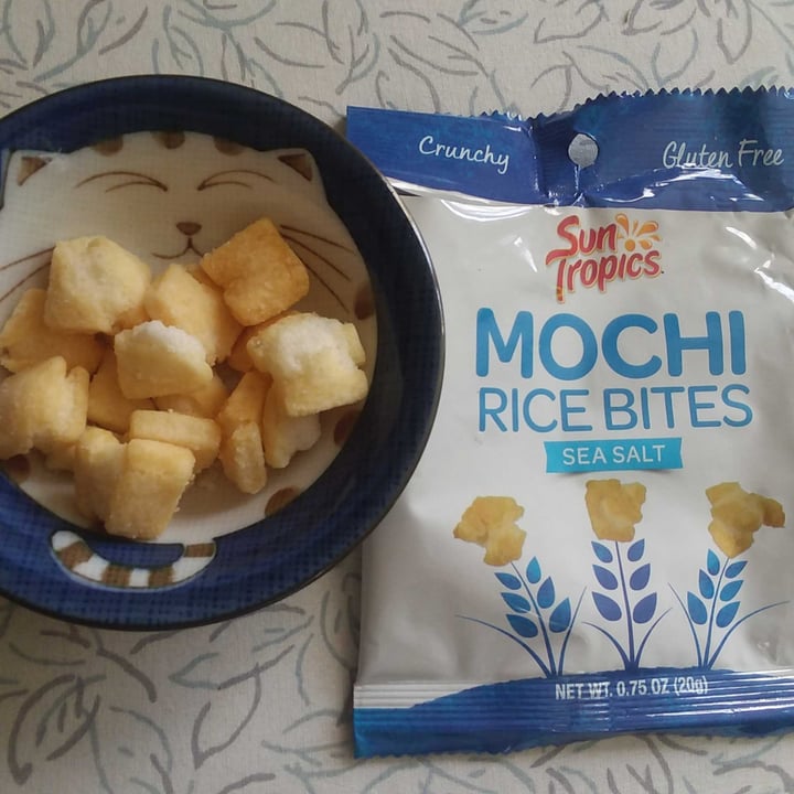 review photo of Sun Tropics Mochi Rice Bites Sea Salt shared by @littlepea on 06 Apr 2021 - review