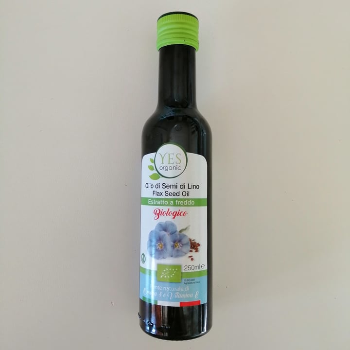 photo of Yes organic Olio di semi di lino shared by @anthe on  08 Oct 2020 - review