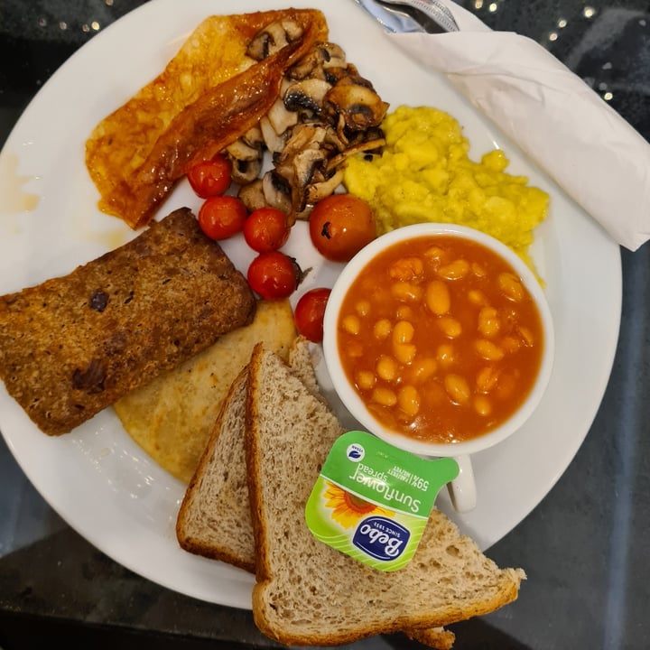 photo of Rose & Grant's Deli Cafe The Ultimate Vegan Breakfast shared by @libbymw on  14 Sep 2021 - review