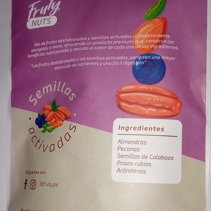 review photo of Fruty nuts Frutos Secos shared by @vegaansoul on 07 Jul 2022 - review