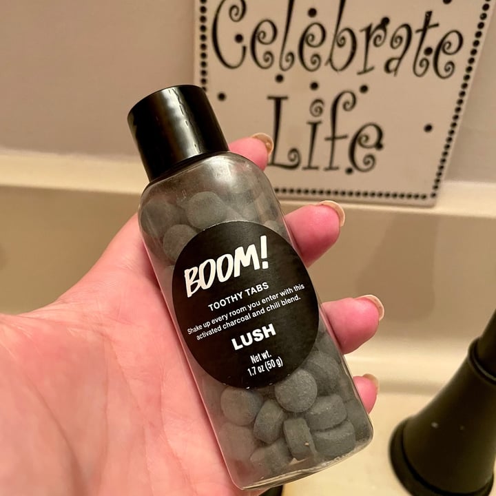 photo of LUSH Fresh Handmade Cosmetics Boom! Toothy tabs shared by @heathereve on  13 Aug 2021 - review