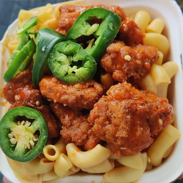 「Buffalo mac n' cheese」の料理の写真