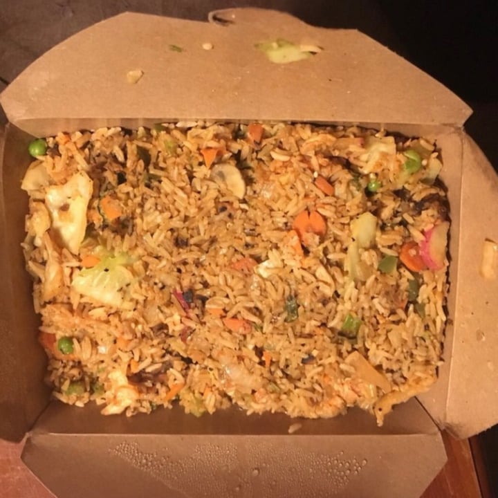 review photo of Muñecas Downtown Taco Garden Tempeh Fried Rice shared by @everan01 on 06 May 2020 - review