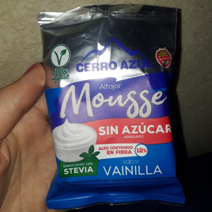 photo of Cerro Azul Alfajor Mousse de Vainilla shared by @magaly23 on  03 Jul 2020 - review
