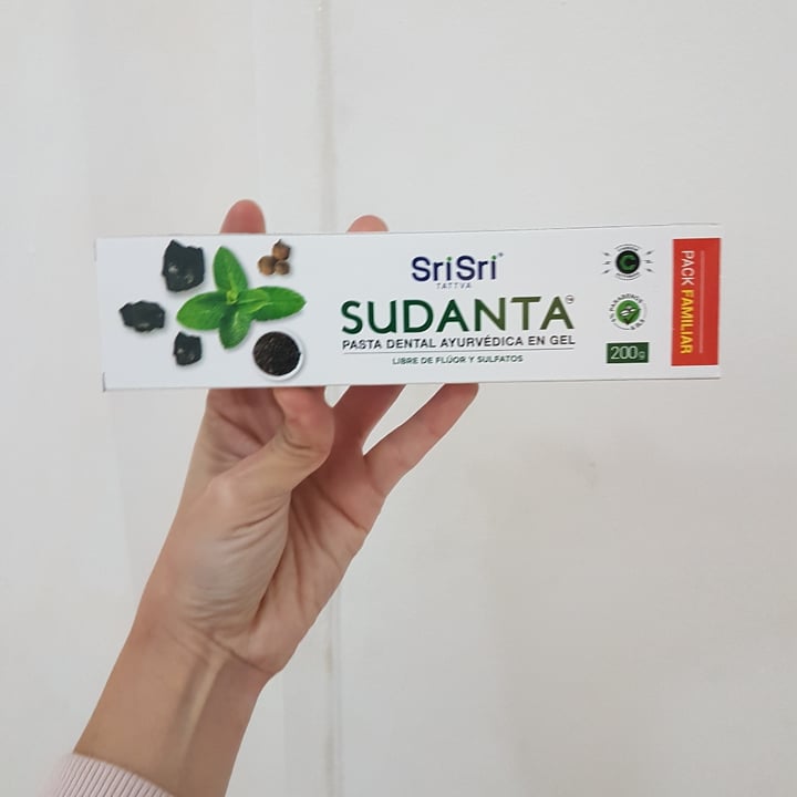 photo of SriSri Pasta Dental Ayuvédica En Gel shared by @mirianmaza on  30 Jun 2022 - review