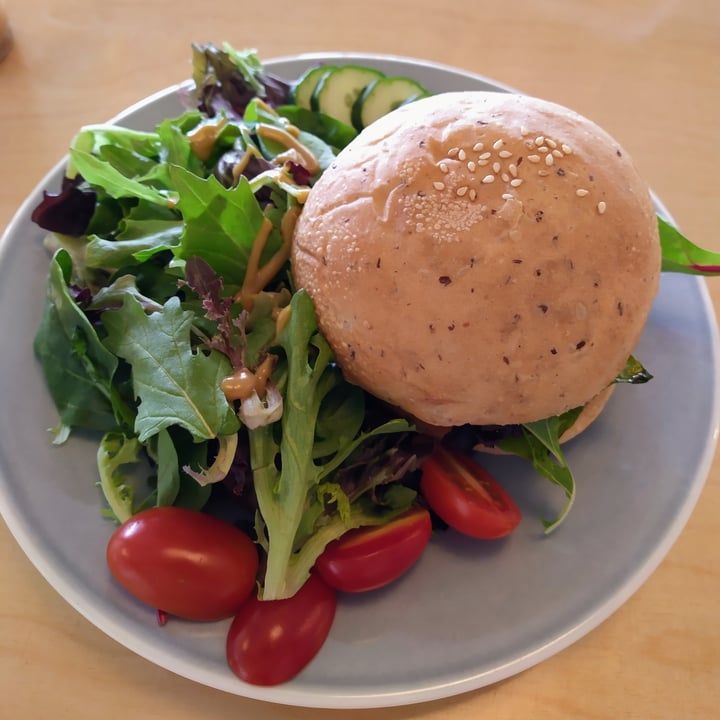 photo of Real Food Lentil Quinoa Croquette Burger shared by @windgal on  28 Feb 2021 - review